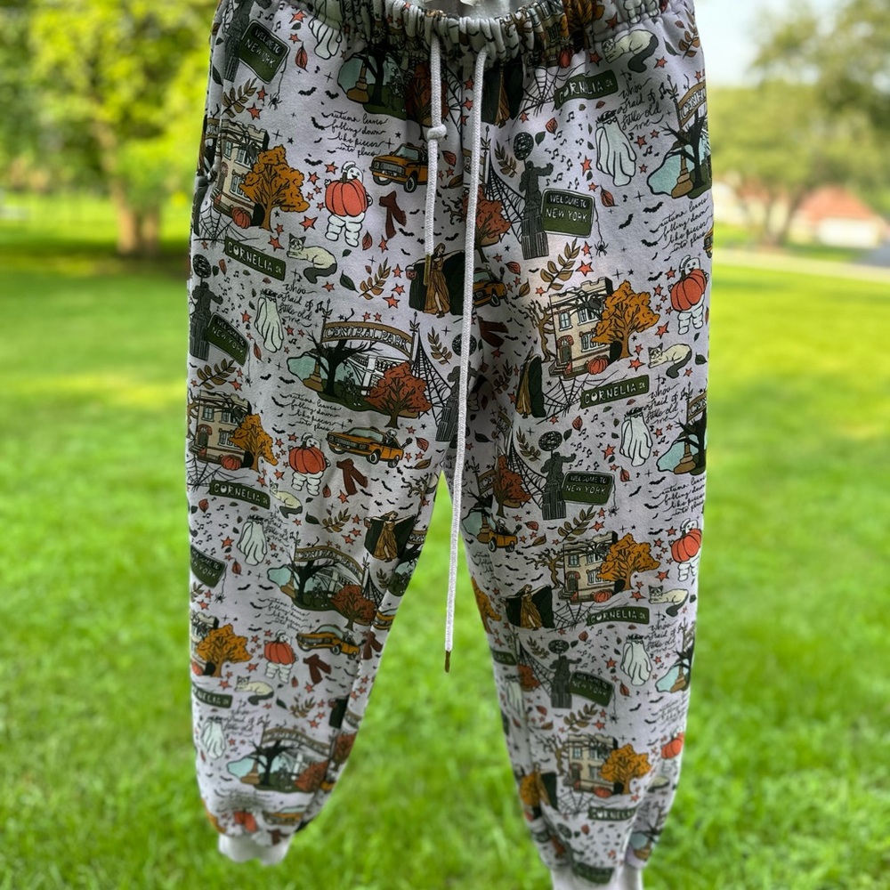 Elisabeth + Grace | Women's Taylor Swift Halloween Sweat Pant‎ Jogger | Small